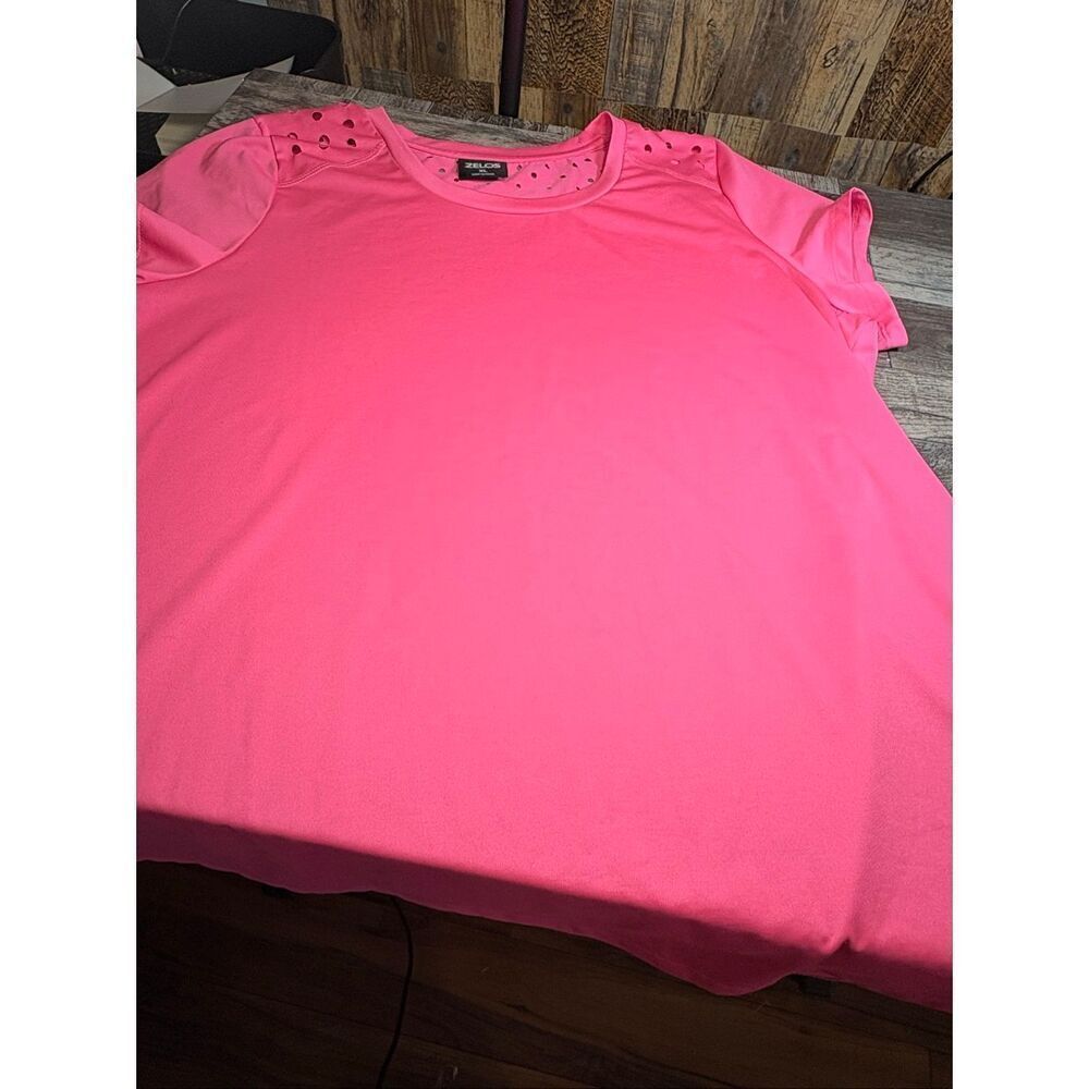 Zelos Active Hot Pink Perforated Shoulder Tee – Size XL